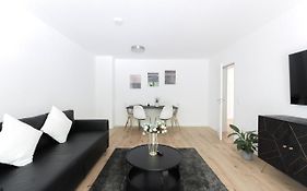 Grosse Gemuetliche Wohnung Mit Waldblick